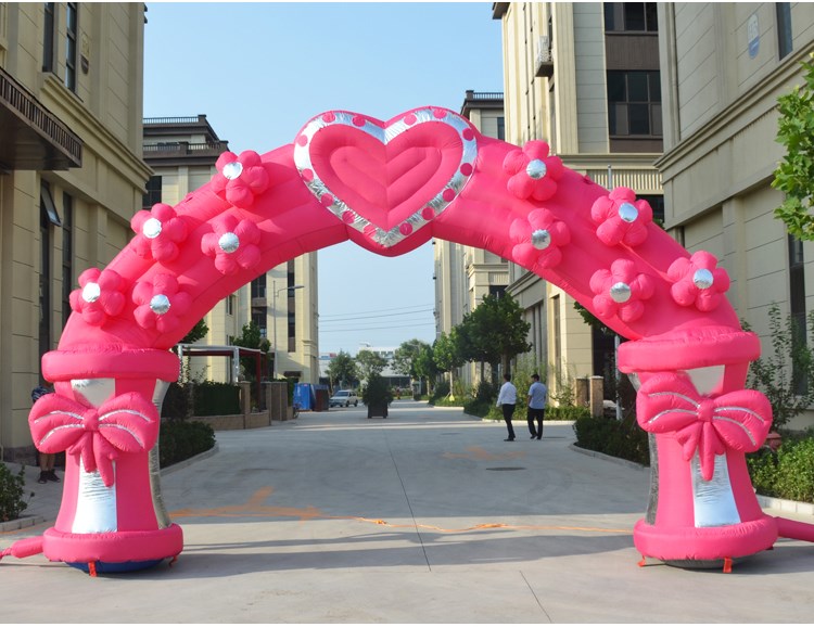 北京粉色爱心拱门